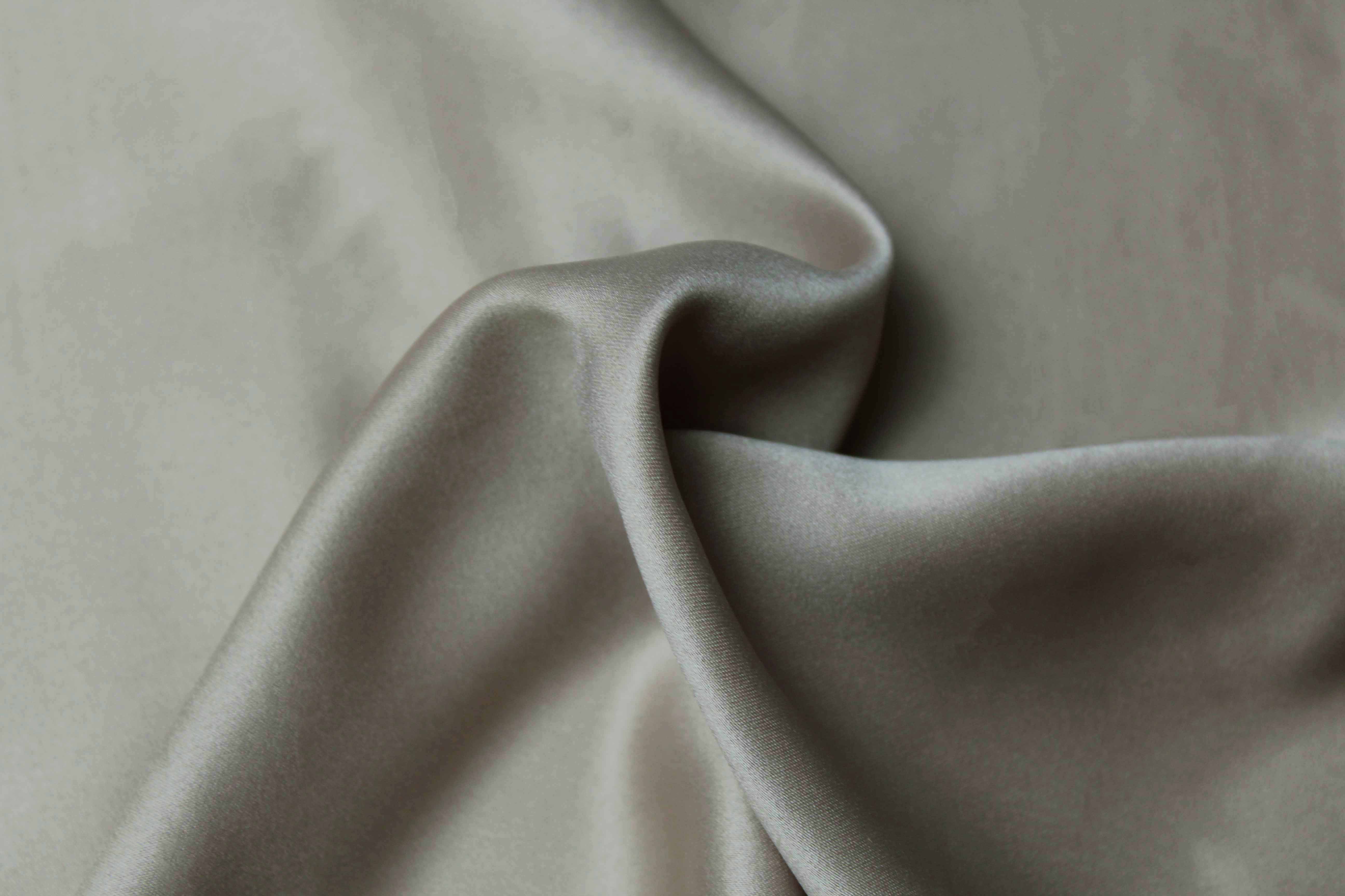 POLY SOFT SATIN - SKIN